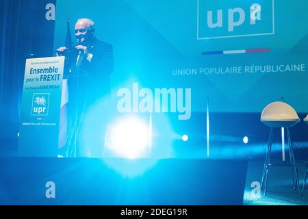 Der Spitzenkandidat der Partei der Republikanischen Union (UPR) François Asselineau hält am 25. April 2019 in Toulouse, Südfrankreich, eine Wahlkampfkundgebung ab. Foto von Patrick Batard/ABACAPRESS.COM Stockfoto