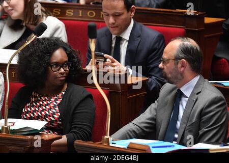 Die französische Umweltministerin Emmanuelle Wargon, die französische Ministerin und Regierungssprecherin Sibeth NDiaye und der französische Premierminister Edouard Philippe nehmen am 30. April 2019 an einer Sitzung mit "Fragen an die Regierung" in der französischen Nationalversammlung in Paris Teil Foto von David Niviere/ABACAPRESS.COM Stockfoto