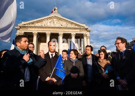 David Vaillant spricht, während Sandro Gozi, Mounir Mahjoubi, Roxana Maracineanu und Gilles Le Gendre während einer Hommage an Simone Veil am Europatag in Paris, am 9. Mai 2019, zuhören. Foto von Julie Sebadelha/ABACAPRESS.COM Stockfoto