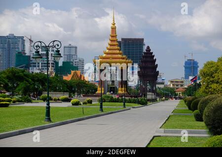 Kambodscha Phnom Penh - Statue von König Pater Norodom Sihanouk Im Memorial Park Stockfoto