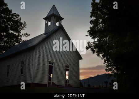 Eine alte und verlassene Kirche in der Mitte des Tolle Smoky Mountains Stockfoto