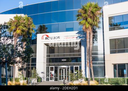 Sep 21, 2020 South San Francisco / CA / USA - Actelion Hauptsitz im Silicon Valley; Actelion ist ein Pharma- und Biotechnologie-Unternehmen Stockfoto