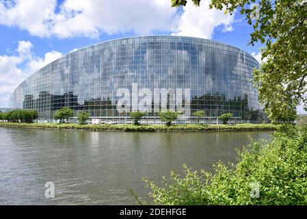 Blick auf das Europäische Parlament in Straßburg, Ostfrankreich, am 23. Mai 2019, vor den bevorstehenden Europawahlen. Die Europawahlen finden vom 22. Bis 26. Mai 2019 statt. Foto von Nicolas Roses/ABACAPRESS.COM Stockfoto