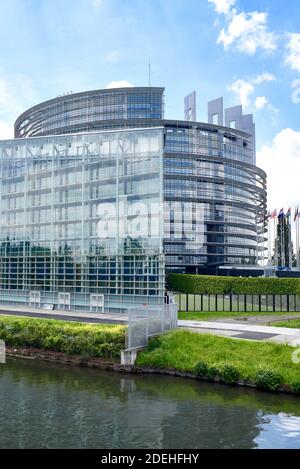 Blick auf das Europäische Parlament in Straßburg, Ostfrankreich, am 23. Mai 2019, vor den bevorstehenden Europawahlen. Die Europawahlen finden vom 22. Bis 26. Mai 2019 statt. Foto von Nicolas Roses/ABACAPRESS.COM Stockfoto