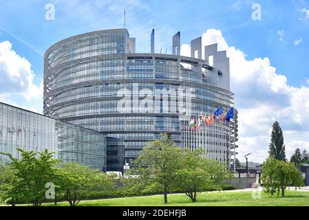 Blick auf das Europäische Parlament in Straßburg, Ostfrankreich, am 23. Mai 2019, vor den bevorstehenden Europawahlen. Die Europawahlen finden vom 22. Bis 26. Mai 2019 statt. Foto von Nicolas Roses/ABACAPRESS.COM Stockfoto