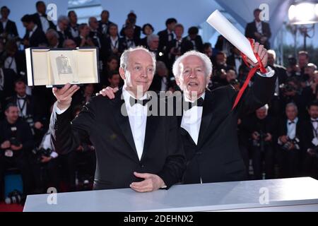 Jean-Pierre Dardenne und Luc Dardenne, Gewinner des Preises für die beste Regie für den Film "Le Jeune Ahmed", posieren beim 72. Jährlichen Filmfestival von Cannes am 25. Mai 2019 in Cannes, Frankreich. Foto von Lionel Hahn/ABACAPRESS.COM Stockfoto