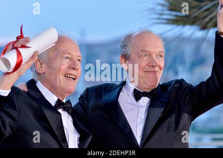 Jean-Pierre Dardenne und Luc Dardenne, Gewinner des Preises für die beste Regie für den Film Le Jeune Ahmed Teilnahme an der Fotoschau der Gewinner während der 72. Filmfestspiele von Cannes in Cannes, Frankreich am 25. Mai 2019. Foto von Julien Reynaud/APS-Medias/ABACAPRESS.COM Stockfoto