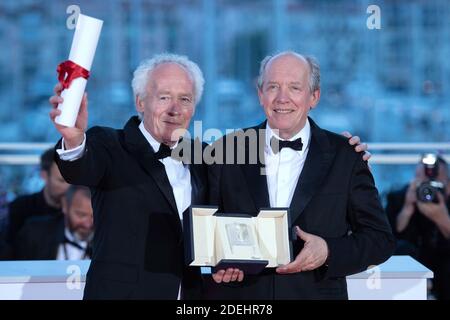 Jean-Pierre Dardenne und Luc Dardenne, Gewinner des Preises für die beste Regie für den Film Le Jeune Ahmed, der während der Gewinnerfotocall im Rahmen der 72. Internationalen Filmfestspiele von Cannes am 25. Mai 2019 in Cannes posiert. Foto von Aurore Marechal/ABACAPRESS.COM Stockfoto