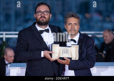 Juliano Dornelles und Kleber Mendonça Filho, Preisträger des Jurypreises für Bacurau Teilnahme an der Winners Photocall im Rahmen der 72. Internationalen Filmfestspiele von Cannes am 25. Mai 2019 in Cannes, Frankreich. Foto von Aurore Marechal/ABACAPRESS.COM Stockfoto