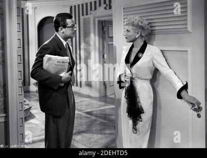 William Holden, Judy Holliday, 'Born Yesterday' (1950) Columbia Bilder / Aktenzeichen # 34000-866THA Stockfoto
