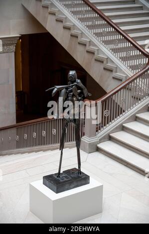 Skulptur in der Grand Staircase am Art Institute of Chicago Stockfoto