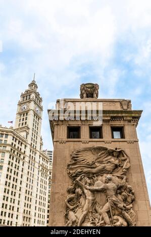 Wrigley Building und DuSable Bridge in Chicago Stockfoto