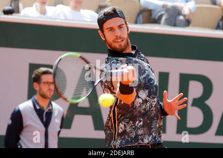 Die russische Karen Kachanov spielt am 6. Juni 2019 im Finale 1/4 der BNP Paribas Tennis French Open 2019 im Roland-Garros-Stadion in Paris. Foto von Henri Szwarc/ABACAPRESS.COM Stockfoto