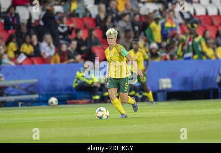 Janine VAN WYK in Aktion während des Spiels der FIFA Frauen-Weltmeisterschaft Frankreich 2019 Gruppe B Spiel zwischen Südafrika und China, im Parc des Princes Stadion am 13. Juni 2019 in Paris, Frankreich. Foto von Loic Baratoux/ABACAPRESS.COM Stockfoto