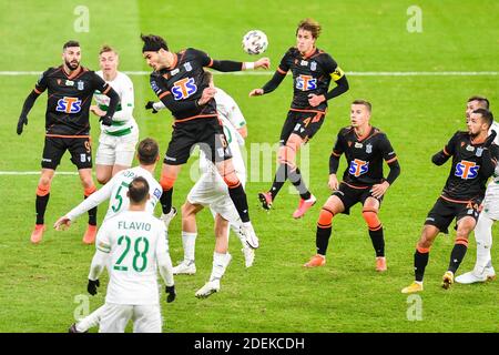 Danzig, Polen. November 2020. Karlo Muhar von Lech gesehen in Aktion während der polnischen Ekstraklasa Spiel zwischen Lechia Danzig und Lech Poznan.(Final Score; Lechia Danzig 0:1 Lech Poznan) Credit: SOPA Images Limited/Alamy Live News Stockfoto