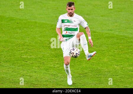 Danzig, Polen. November 2020. Rafal Pietrzak von Lechia gesehen in Aktion während der polnischen Ekstraklasa Spiel zwischen Lechia Danzig und Lech Posen.(Endstand; Lechia Danzig 0:1 Lech Posen) Credit: SOPA Images Limited/Alamy Live News Stockfoto