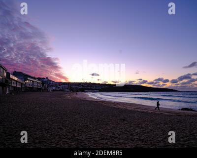 St. Ives Porthmeor Beach Sonnenuntergang Makrele Sky Stockfoto