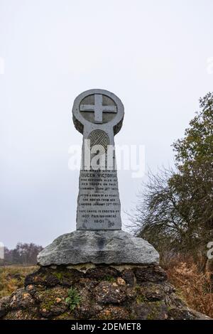 Das Victoria Monument erinnert an Königin Victoria, die ihre Truppen auf dem Chobham Common im Great Camp 1853 inspiziert, Chobham, Surrey Heath, Surrey Stockfoto