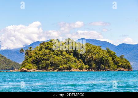 Die große tropische Insel Ilha Grande in Angra dos Reis, Rio de Janeiro, Brasilien. Stockfoto