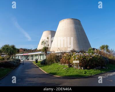 ILFRACOMBE, DEVON, ENGLAND - NOVEMBER 29 2020: Das Landmark Theater und das Besucherzentrum. Stockfoto