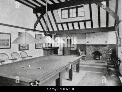 Vintage-Foto des Skittles Inn, Letchworth ein verlorenes Pub von England. Innenansicht des Erholungsgebiets. Stockfoto