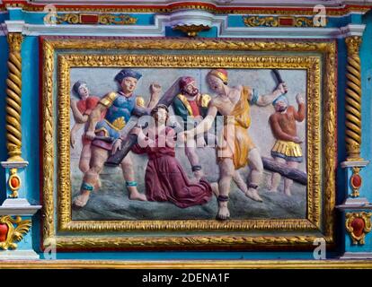 Detail des Altarstückes der zehntausend Märtyrer gemacht 1602 in der Eglise St. Pierre Kirche in Crozon Finisterre Bretagne Frankreich Stockfoto