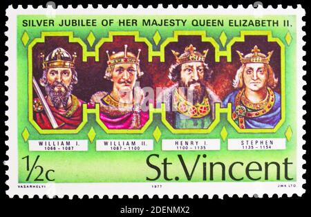 MOSKAU, RUSSLAND - 28. JUNI 2020: Briefmarke gedruckt in St. Vincent und den Grenadinen zeigt Wilhelm I., Wilhelm II., Heinrich I., Stephen, 25 Jahre rege Stockfoto