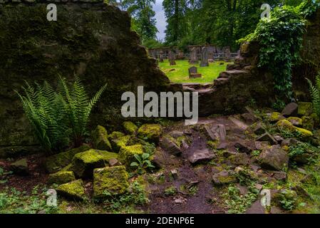 Ein Friedhof auf dem Gelände des Scone Palace, einem historischen Haus in den schottischen Highlands Stockfoto