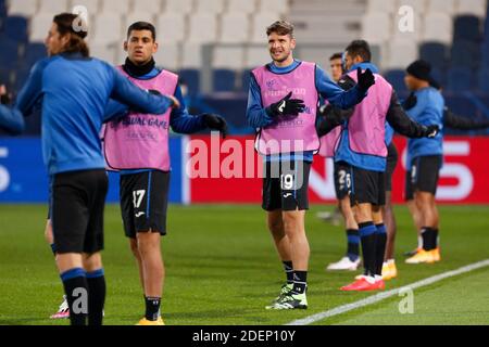 Gewiss Stadium, Bergamo, Italien, 01 Dec 2020, Berat Djimsiti (Atalanta) Aufwärmen während Atalanta Bergamasca Calcio gegen FC Midtjylland, UEFA Champions League Fußballspiel - Foto Francesco Scaccianoce / LM Stockfoto