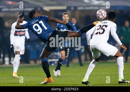 Bergamo, Italien. Dezember 2020. Duvan Zapata (Atalanta) während Atalanta Bergamasca Calcio vs FC Midtjylland, UEFA Champions League Fußballspiel in bergamo, Italien, Dezember 01 2020 Kredit: Unabhängige Fotoagentur/Alamy Live Nachrichten Stockfoto