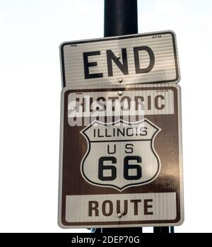 Am Ende des Highway 66 Schild in Chicago Stockfoto