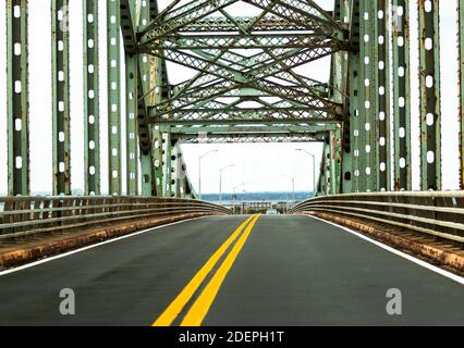 Blick Richtung Norden auf der Robert Moses Brücke, verlassen Fire Island Strände zurück nach Long Island. Stockfoto