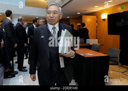 Der Gouverneur der Bank von Japan, Haruhiko Kuroda, verlässt das Land, nachdem die G-20-Finanzminister während des IWF-Weltbank-Jahrestreffens am 18. Oktober 2019 in Washington das Plenum verlassen haben. Foto von Yuri Gripas/ABACAPRESS.COM Stockfoto