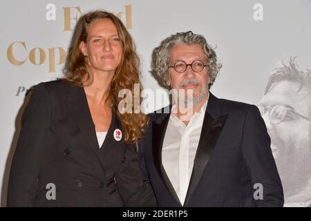 Alain Chabat und seine Frau Tiara Comte Chabat nehmen an der Lumiere-Preisverleihung während des 11. Lyon Lumiere Festivals im Salle 3000 in Lyon, Frankreich, am 18. Oktober 2019 Teil. Foto von Julien Reynaud/APS-Medias/ABACAPRESS.COM Stockfoto