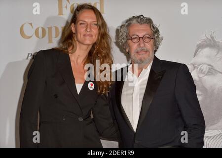 Alain Chabat und seine Frau Tiara Comte Chabat nehmen an der Lumiere-Preisverleihung während des 11. Lyon Lumiere Festivals im Salle 3000 in Lyon, Frankreich, am 18. Oktober 2019 Teil. Foto von Julien Reynaud/APS-Medias/ABACAPRESS.COM Stockfoto