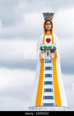 Die riesige Mary Statue im Montemaria Pilgerzentrum in Batangas, Philippinen Stockfoto