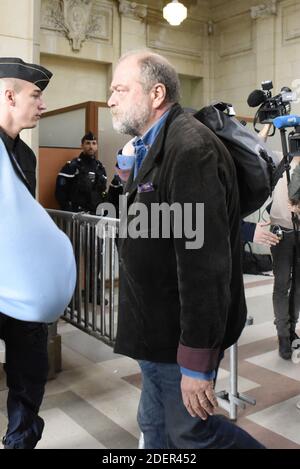 Patrick Balkanys Anwalt Eric Dupond-Moretti am 22. Oktober 2019 im Gerichtsgebäude in Paris, Frankreich. Foto von Patrice Pierrot/Avenir Pictures/ABACAPRESS.COM Stockfoto