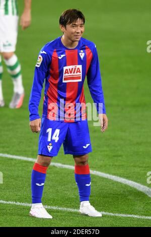 Sevilla, 30/11/2020. Primera Division Spanische Liga. Liga. Benito-Villamarín-Stadion. Real Betis - SD Eibar. Takashi Inui (Eibar) während des Spiels. Fotograf: Juan José Úbeda/PROSHOTS. Kredit: Pro Shots/Alamy Live Nachrichten Stockfoto