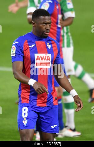 Sevilla, 30/11/2020. Primera Division Spanische Liga. Liga. Benito-Villamarín-Stadion. Real Betis - SD Eibar. Pape Diop (Eibar) während des Spiels. Fotograf: Juan José Úbeda/PROSHOTS. Kredit: Pro Shots/Alamy Live Nachrichten Stockfoto