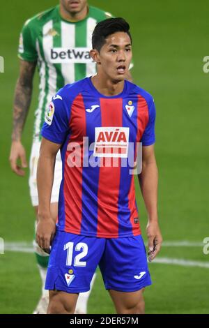 Sevilla, 30/11/2020. Primera Division Spanische Liga. Liga. Benito-Villamarín-Stadion. Real Betis - SD Eibar. Yoshinori Muto (Eibar) während des Spiels. Fotograf: Juan José Úbeda/PROSHOTS. Kredit: Pro Shots/Alamy Live Nachrichten Stockfoto