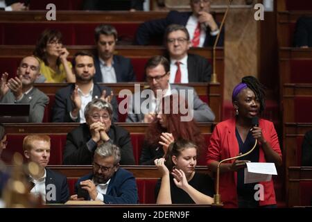 Der Abgeordnete Daniele Obono nimmt an einer Fragestunde an die Regierung in der französischen Nationalversammlung am 12. November 2019 in Paris, Frankreich, Teil. Foto von David Niviere/ABACAPRESS.COM Stockfoto