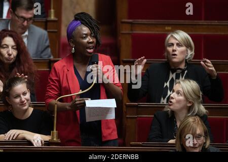 Der Abgeordnete Daniele Obono nimmt an einer Fragestunde an die Regierung in der französischen Nationalversammlung am 12. November 2019 in Paris, Frankreich, Teil. Foto von David Niviere/ABACAPRESS.COM Stockfoto