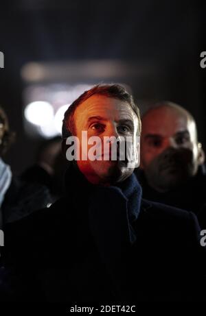 Der französische Präsident Emmanuel Macron nimmt am 21. November 2019 an einer Ton- und Lichtshow zur Feier des 800. Jahrestages der Kathedrale von Amiens in seiner Heimatregion Amiens Teil. Foto von ELIOT BLONDT/ABACAPRESS.COM Stockfoto