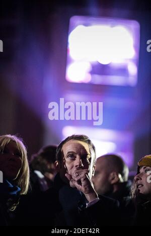 Der französische Präsident Emmanuel Macron nimmt am 21. November 2019 an einer Ton- und Lichtshow zur Feier des 800. Jahrestages der Kathedrale von Amiens in seiner Heimatregion Amiens Teil. Foto von ELIOT BLONDT/ABACAPRESS.COM Stockfoto