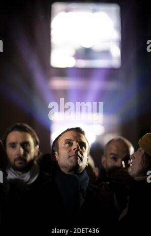 Der französische Präsident Emmanuel Macron nimmt am 21. November 2019 an einer Ton- und Lichtshow zur Feier des 800. Jahrestages der Kathedrale von Amiens in seiner Heimatregion Amiens Teil. Foto von ELIOT BLONDT/ABACAPRESS.COM Stockfoto