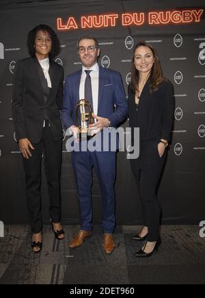 Wendie Renard , Jerome Garces (Bester Schiedsrichter) Gaetane Thiney, Teilnahme an der Rugby Night 2019, im Olympia Theater, am 25. November 2019, Paris, Frankreich. Foto von Loic Baratoux/ABACAPRESS.COM Stockfoto