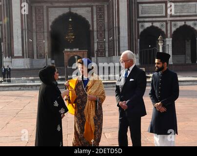 König Carl XVI Gustaf und Königin Silvia besuchen am 2. Dezember 2019 die Jama Masjid Moschee in den alten Vierteln von Neu Delhi, Indien. Foto von Anshuman Akash/ABACAPRESS.COM Stockfoto