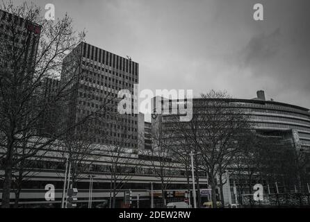 Illustration RATP Hauptsitz ( HQ ) am 27. Dezember 2019 in Paris während eines Streiks der öffentlichen Verkehrsmittel. Alle Gewerkschaften von RATP, der Pariser Verkehrsbehörde, die die Metrolinien der Hauptstadt betreibt, begannen am 5. Dezember einen Streik, um gegen die Reform der Rentensysteme und das Ende ihrer Sonderregelungen zu protestieren. Foto von Eliot Blondt/ABACAPRESS.COM Stockfoto