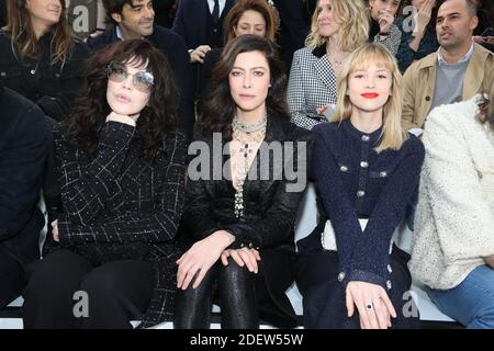 Isabelle Adjani, Anna Mouglalis und Angele besuchen die Chanel-Show im Rahmen der Paris Fashion Week Womenswear Herbst/Winter 2020/2021 in Paris, Frankreich am 03. März 2020. Foto von Jerome Domine/ABACAPRESS.COM Stockfoto