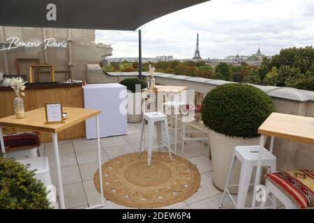 Wiedereröffnung des Hotel de Crillon Rooftop 'Bonsoir Paris' nach monatelanger Schließung wegen Covid-19 Pandemie in Paris, am 24. August 2020 Frankreich. Foto von Jerome Domine/ABACAPRESS.COM Stockfoto